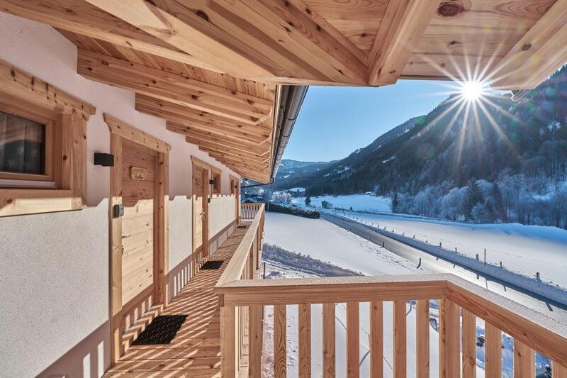 Naturparkresort Xeis Natur Apartments Johnsbach エクステリア 写真
